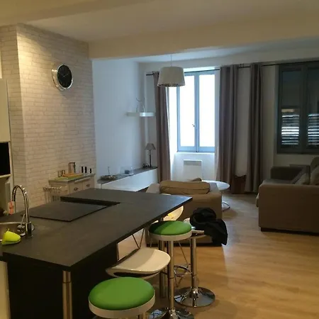 Appartshotels'De Ville Guest house