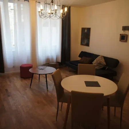 Appartshotels'De Ville Guest house Bourg-les-Valence